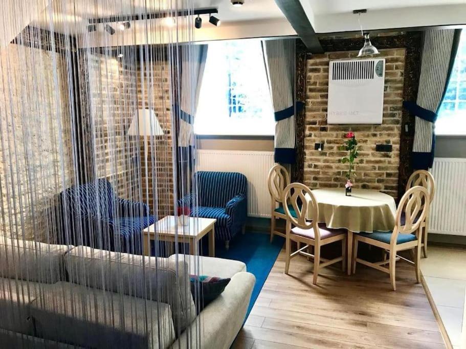 شقة Charming Loft Near Old Town تالين المظهر الخارجي الصورة