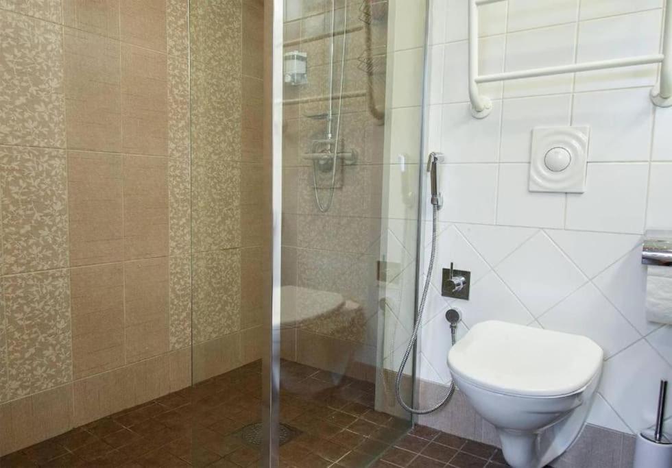 شقة Charming Loft Near Old Town تالين المظهر الخارجي الصورة